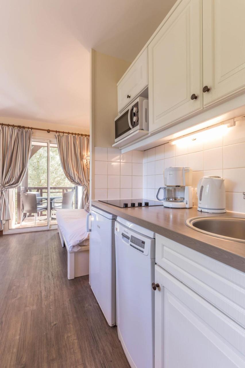 Pierre & Vacances La Residence Du Golf Довил Стая снимка